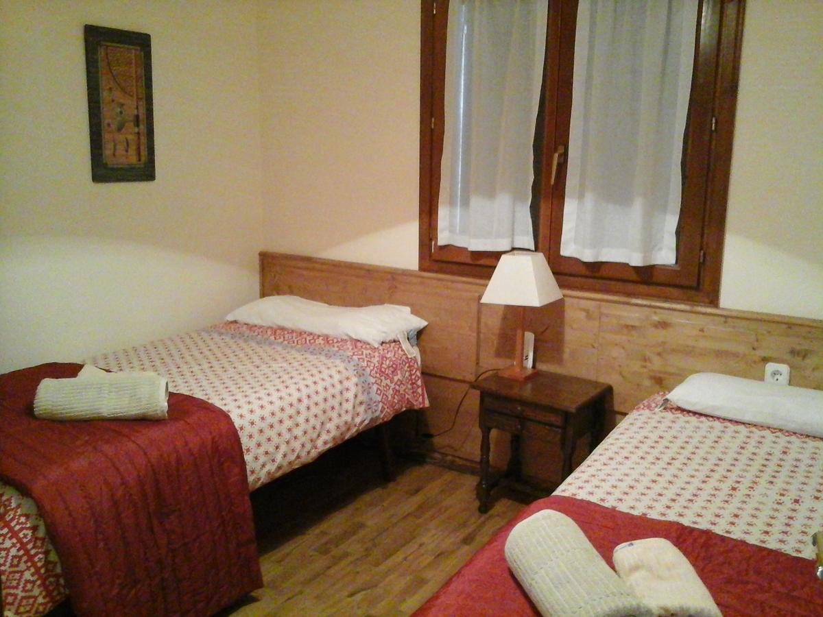 Apartamentos Tanau Baqueira Beret Exterior photo